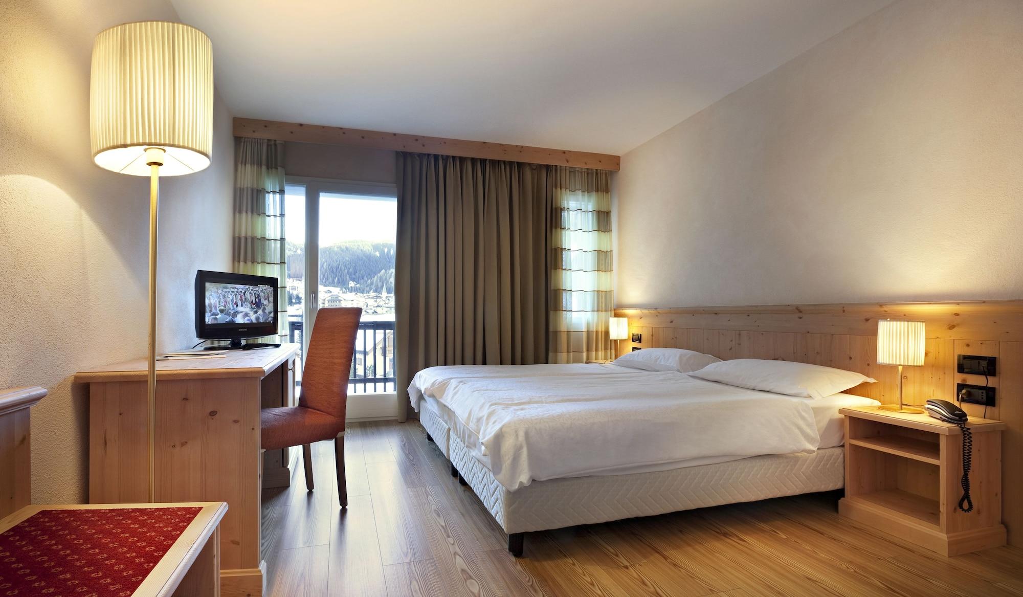 Th Corvara - Greif Hotel Esterno foto