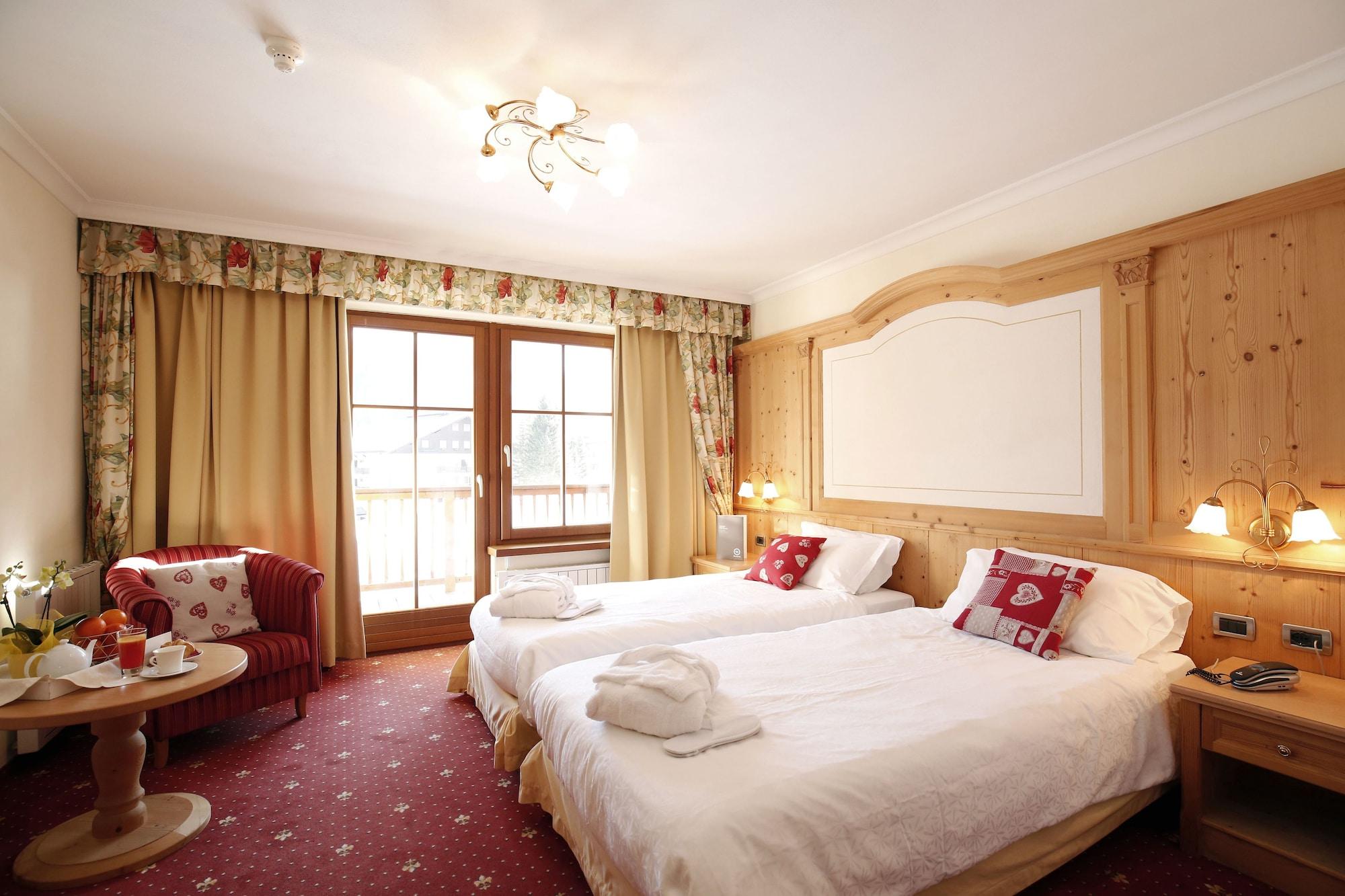 Th Corvara - Greif Hotel Esterno foto