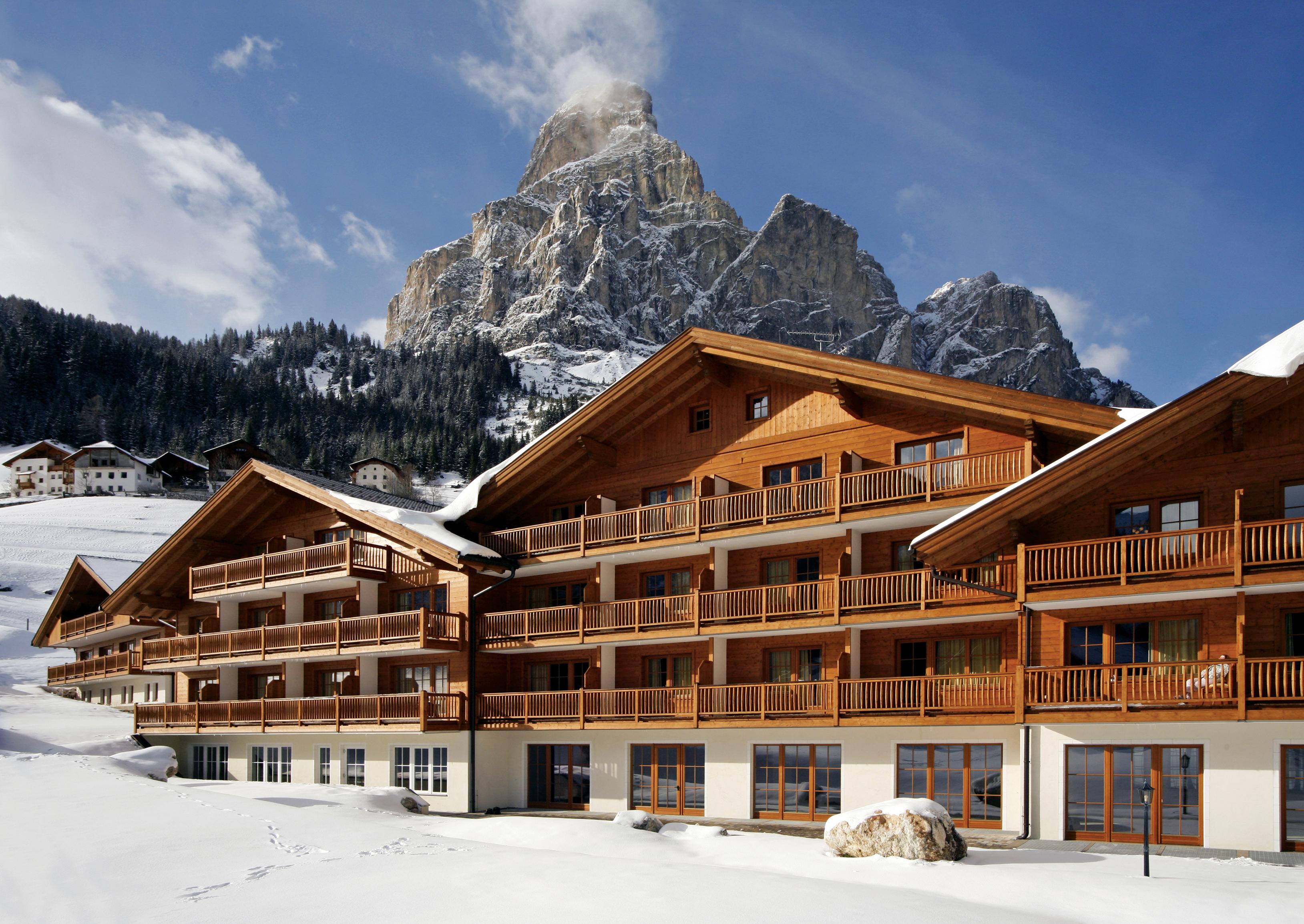Th Corvara - Greif Hotel Esterno foto