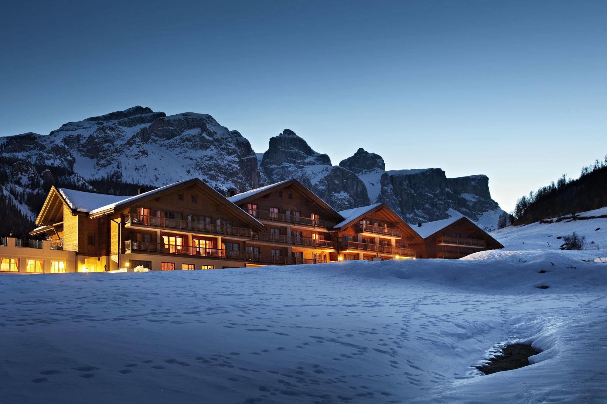 Th Corvara - Greif Hotel Esterno foto
